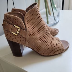 Sam Edelman beige leather sandals
